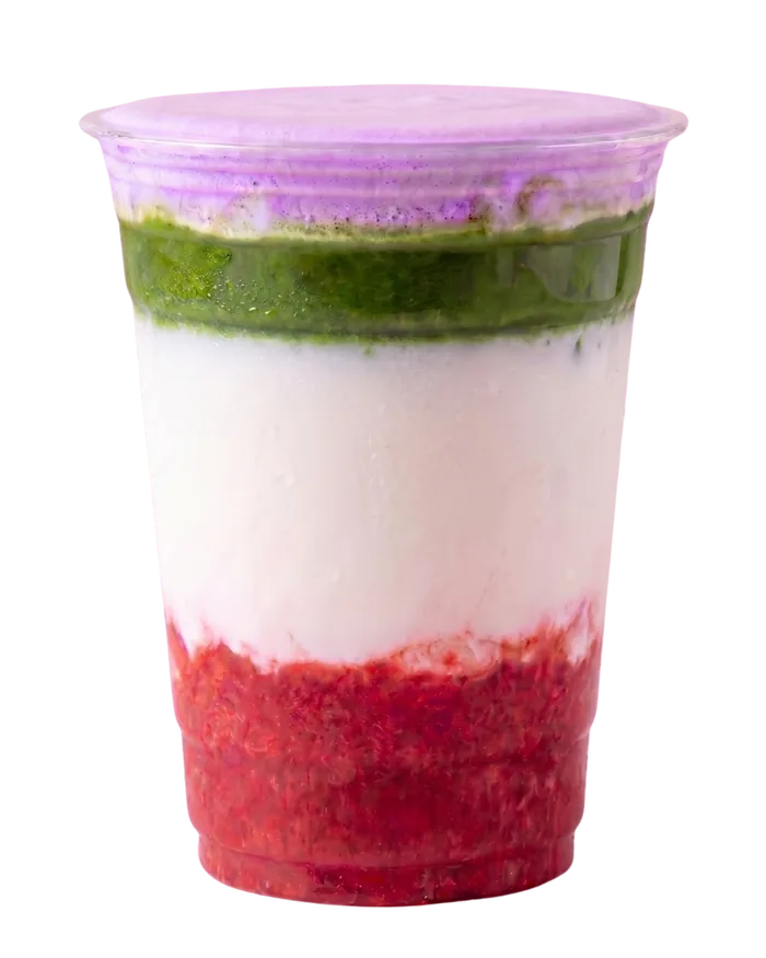 Berry Bliss en capas: fresa, base y matcha